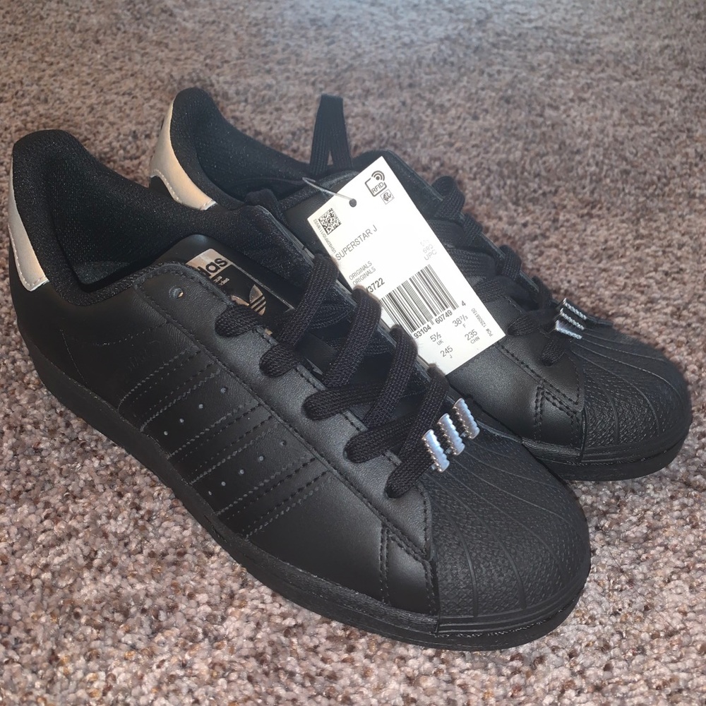Adidas superstar j tennishoes